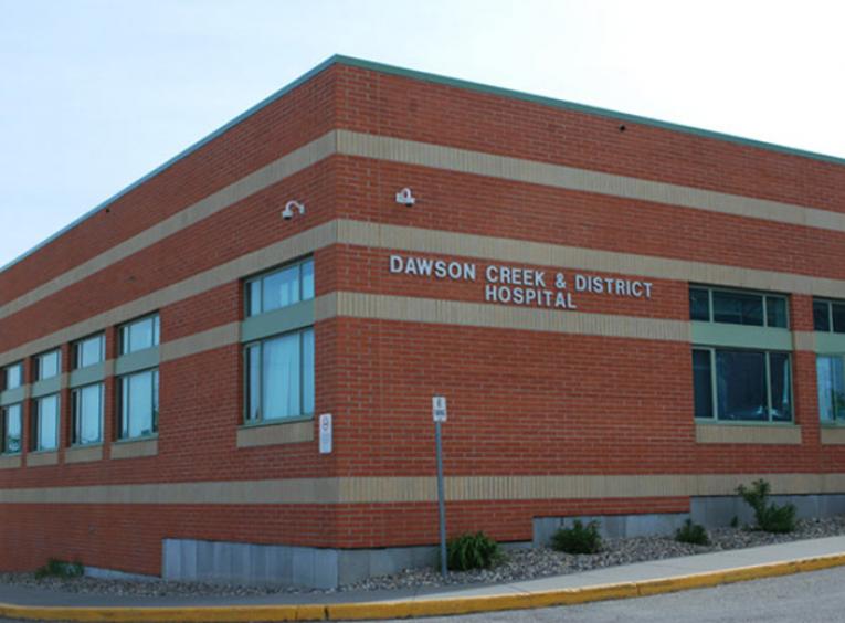 The outside of Dawson Creek and District Hospital.