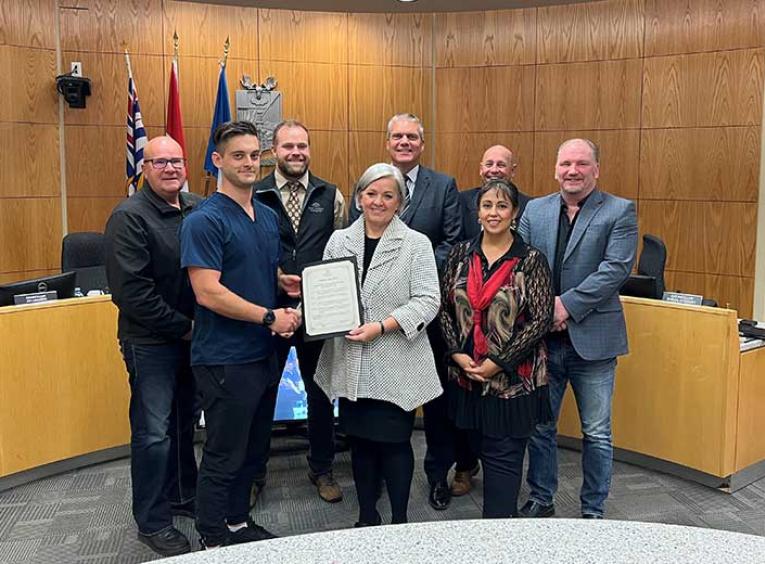 Mayor and councillors present proclamation for MRT week.