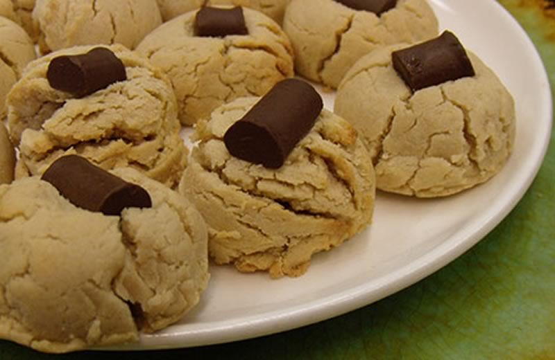 Cookies with chocolate chips on a plate.