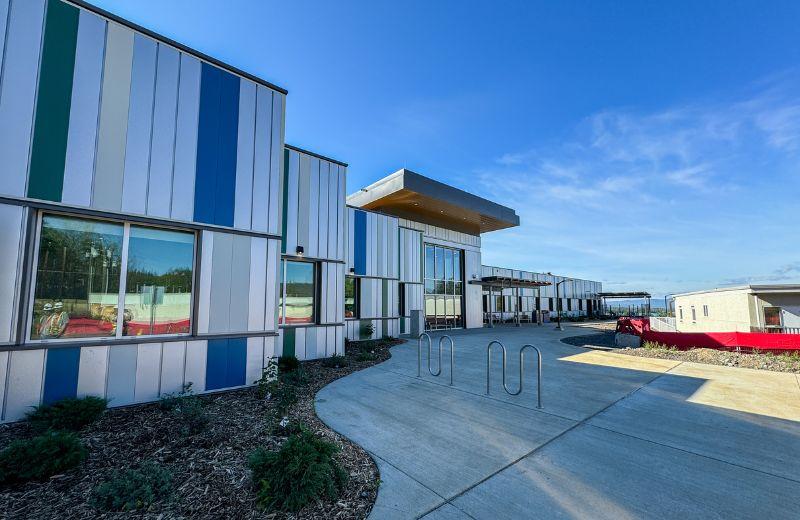 The view of the front entrance tot he new Fort St. James Hospital. 