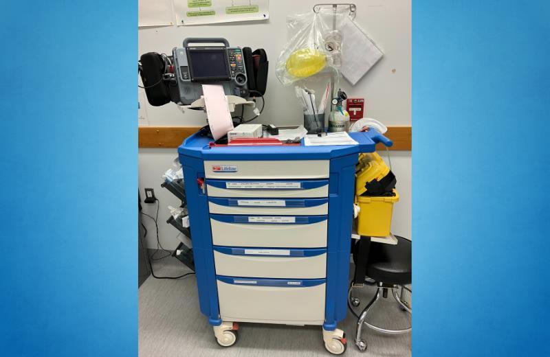 Emergency crash cart